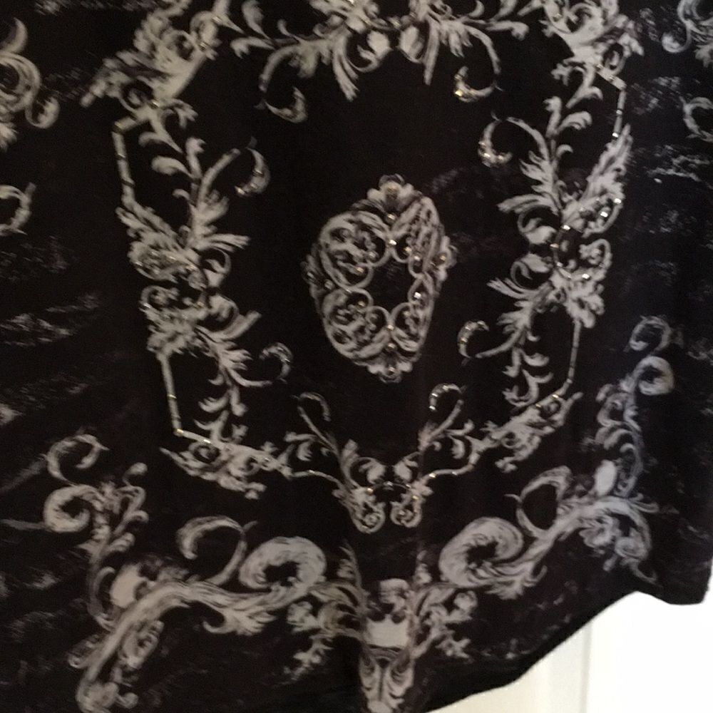 Rock & Republic t-shirt skulls studs Small Goth - Picture 11 of 16